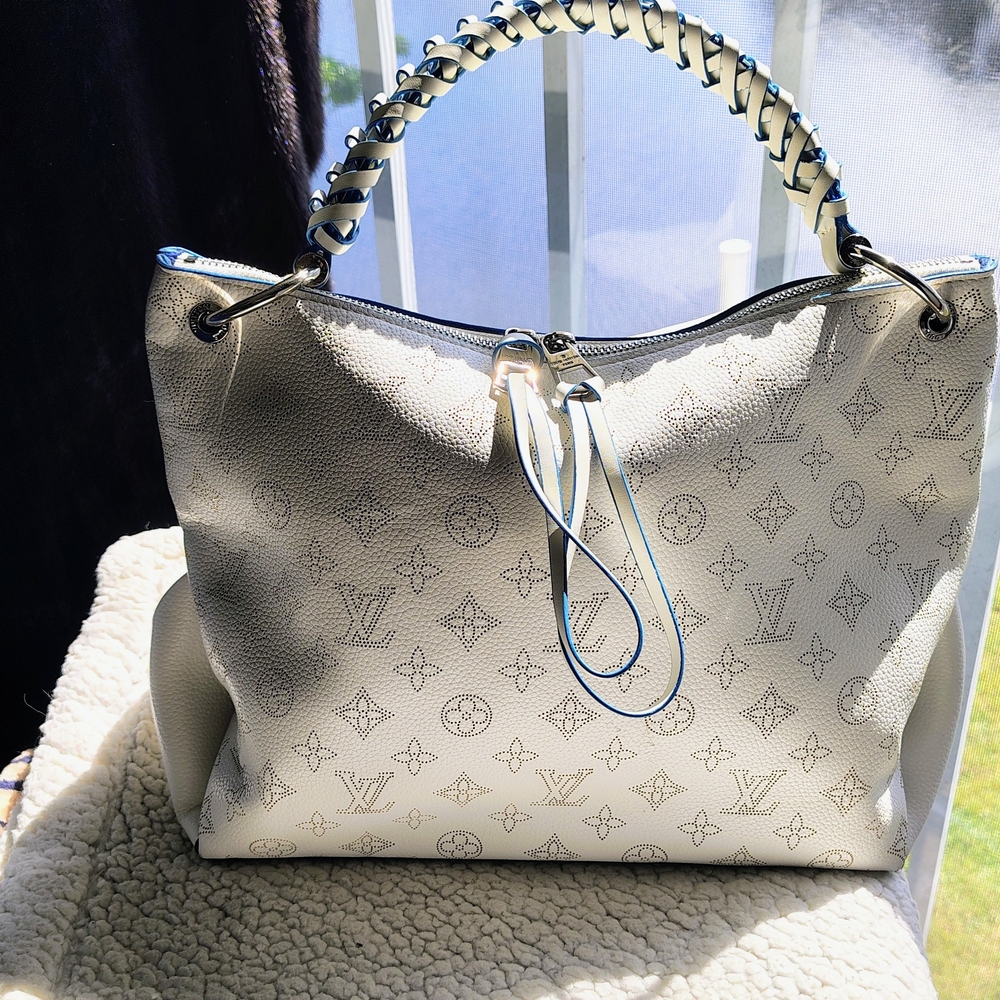 Louis Vuitton Cream With Blue Detailing Monogram Shoulder Bag - Picture 9 of 11